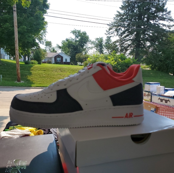 Jordan / Air Force 1 - Picture 6 of 6